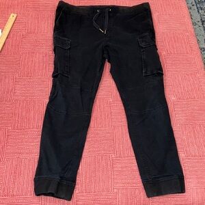 H & M men’s size Large skinny fit black cargo pants - FADED